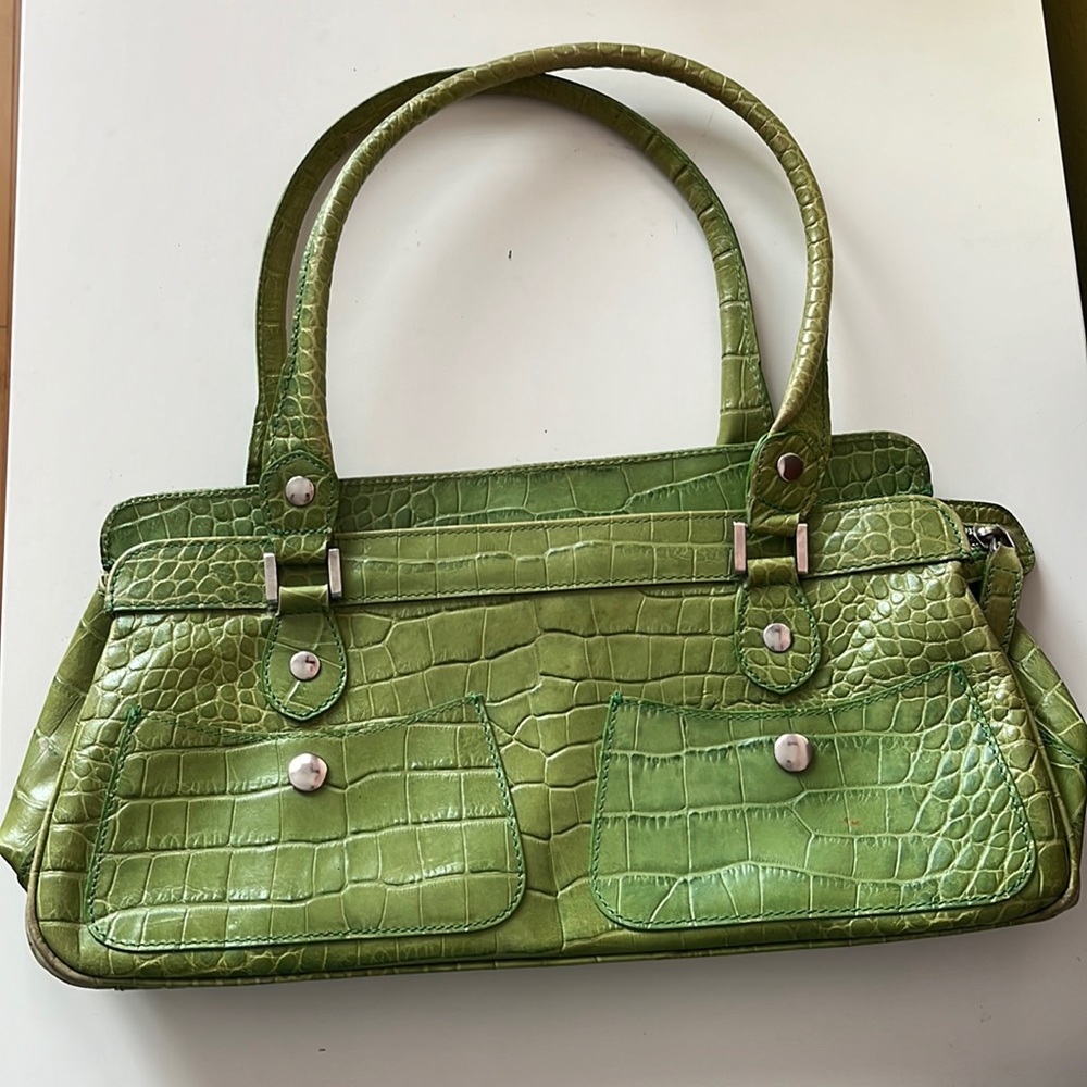 Vintage Y2K Claudia green leather purse